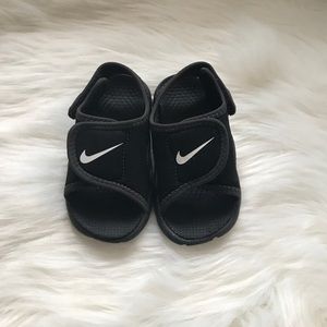 Nike Sandals 5c